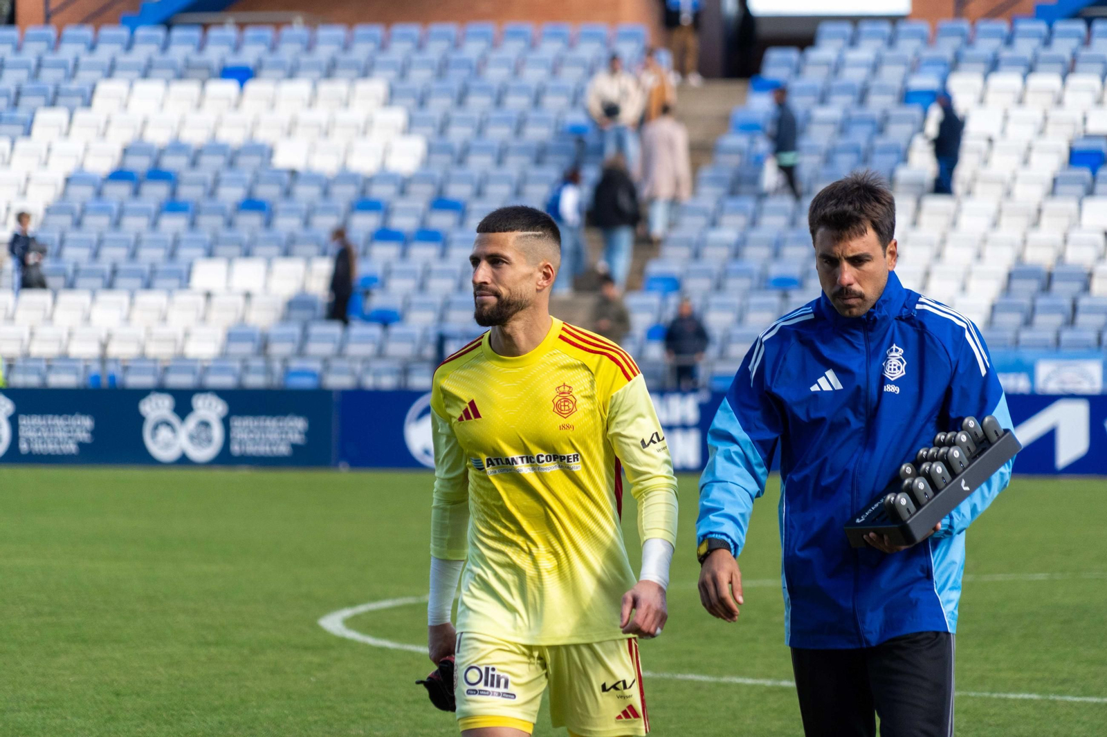 Las mejores imágenes del partido Recreativo de Huelva-Águilas