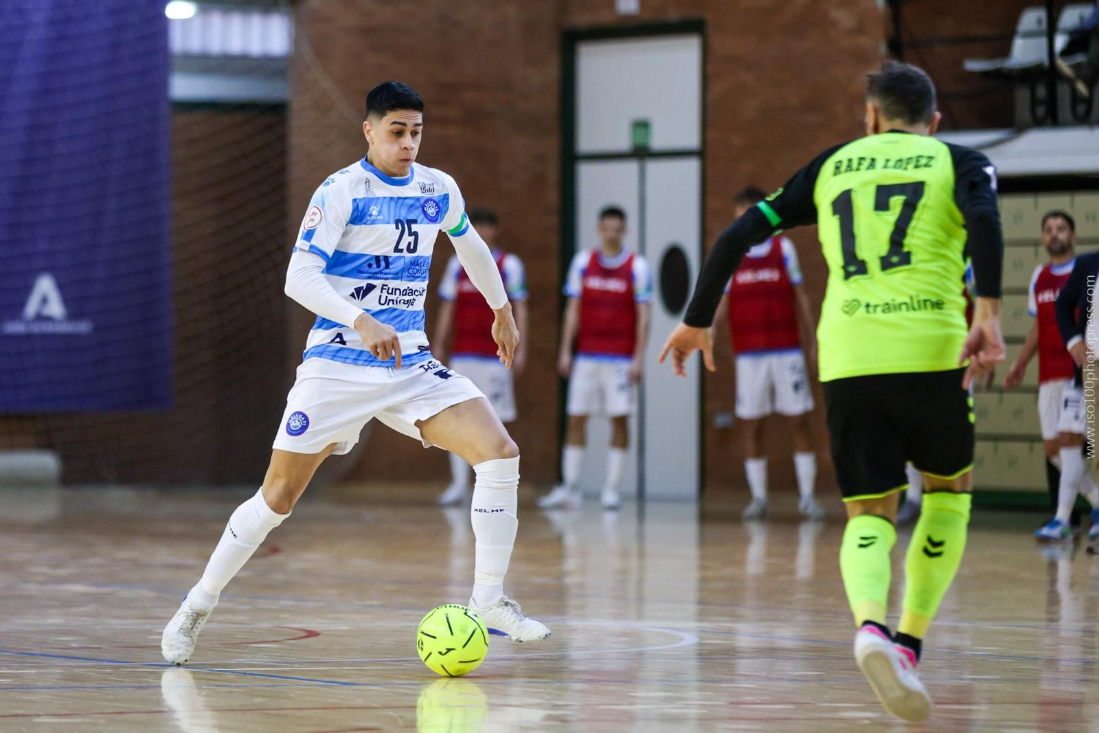Málaga Ciudad Redonda-Betis: El líder cae en Carranque (5-4) Málaga Ciudad Redonda-Betis: El líder cae en Carranque (5-4)