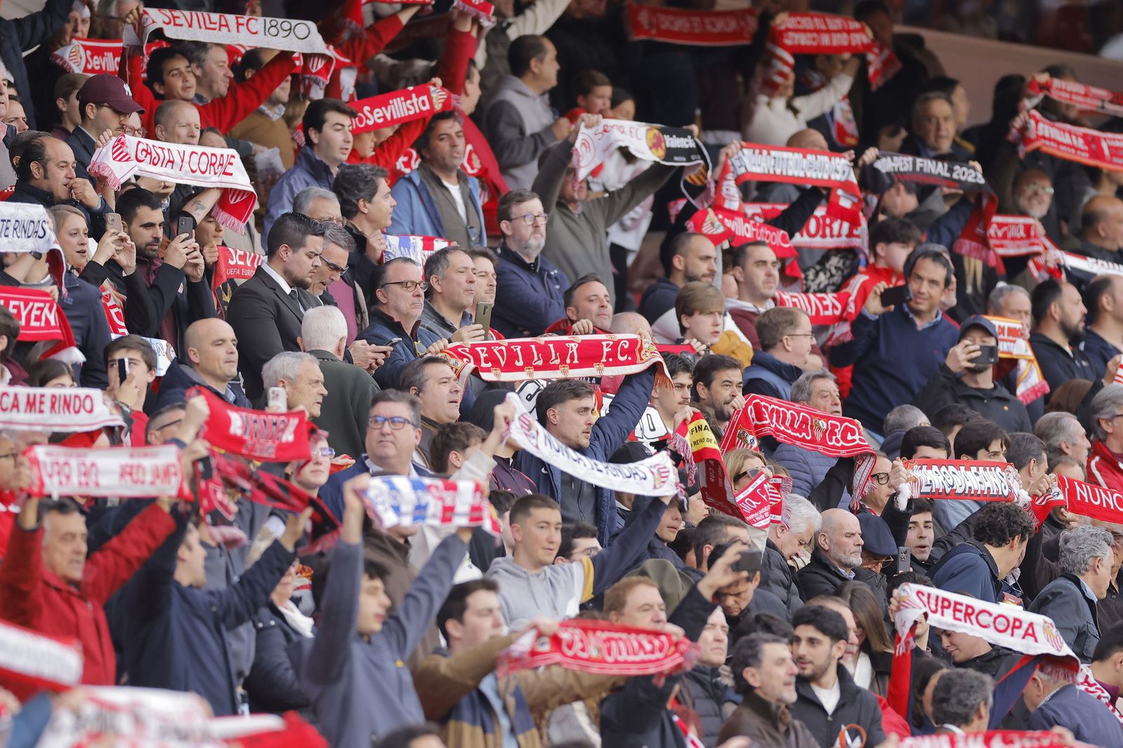 Búscate en las fotos del Sevilla fc - Rayo
