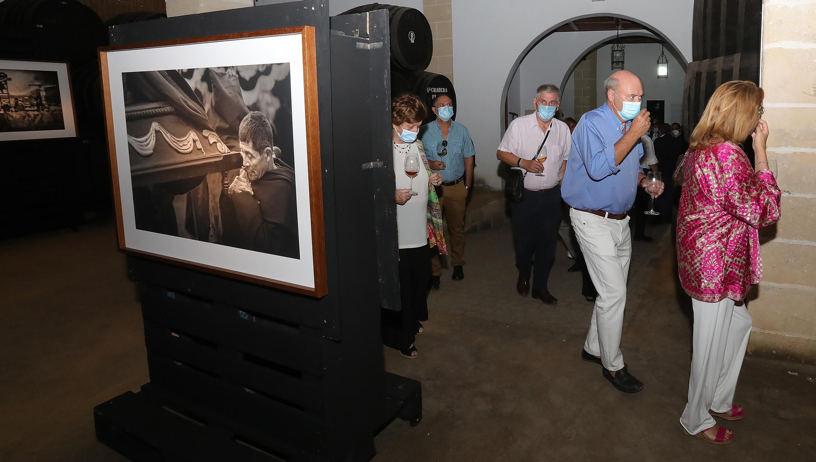 Pío Cabanillas inaugura 'Antigua' en bodegas Tradición