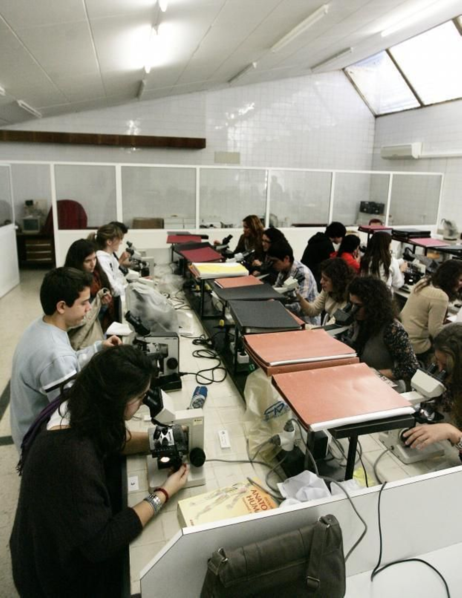 Alumnos de la UCO en una clase de la Facultad de Medicina.
