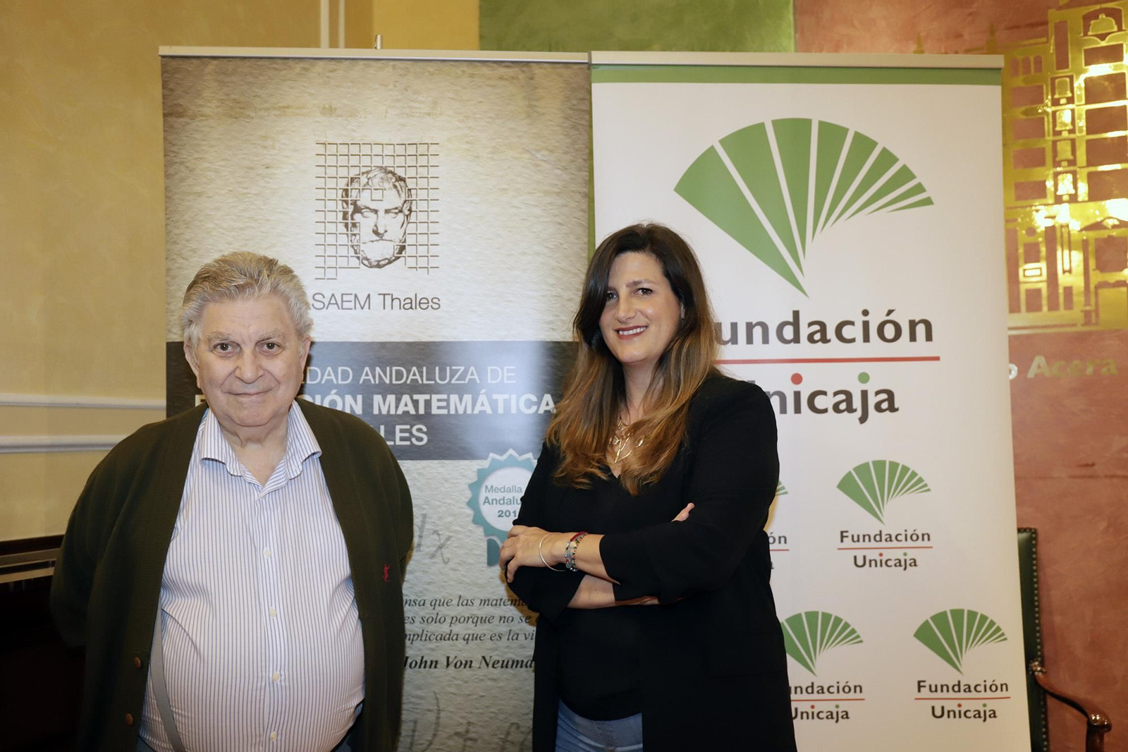 Ana Cabrera, de la Fundación Unicaja, y Salvador Guerrero, de la SAEM, durante la presentación de la prueba.