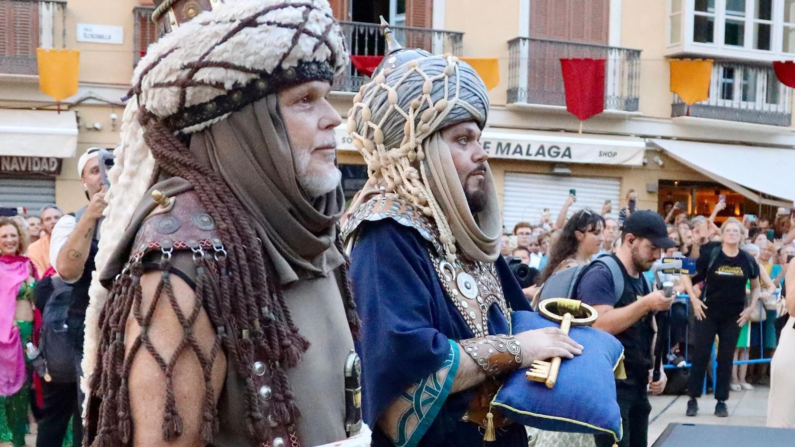 La delegación musulmana con la llave.