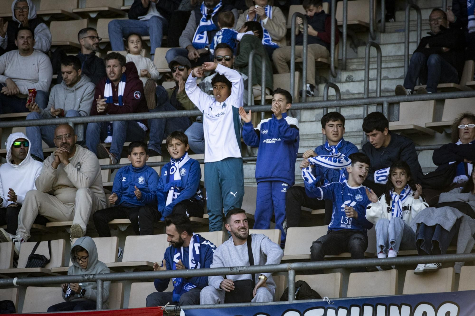 Búscate en el encuentro entre Xerez DFC y Recre en Chapín