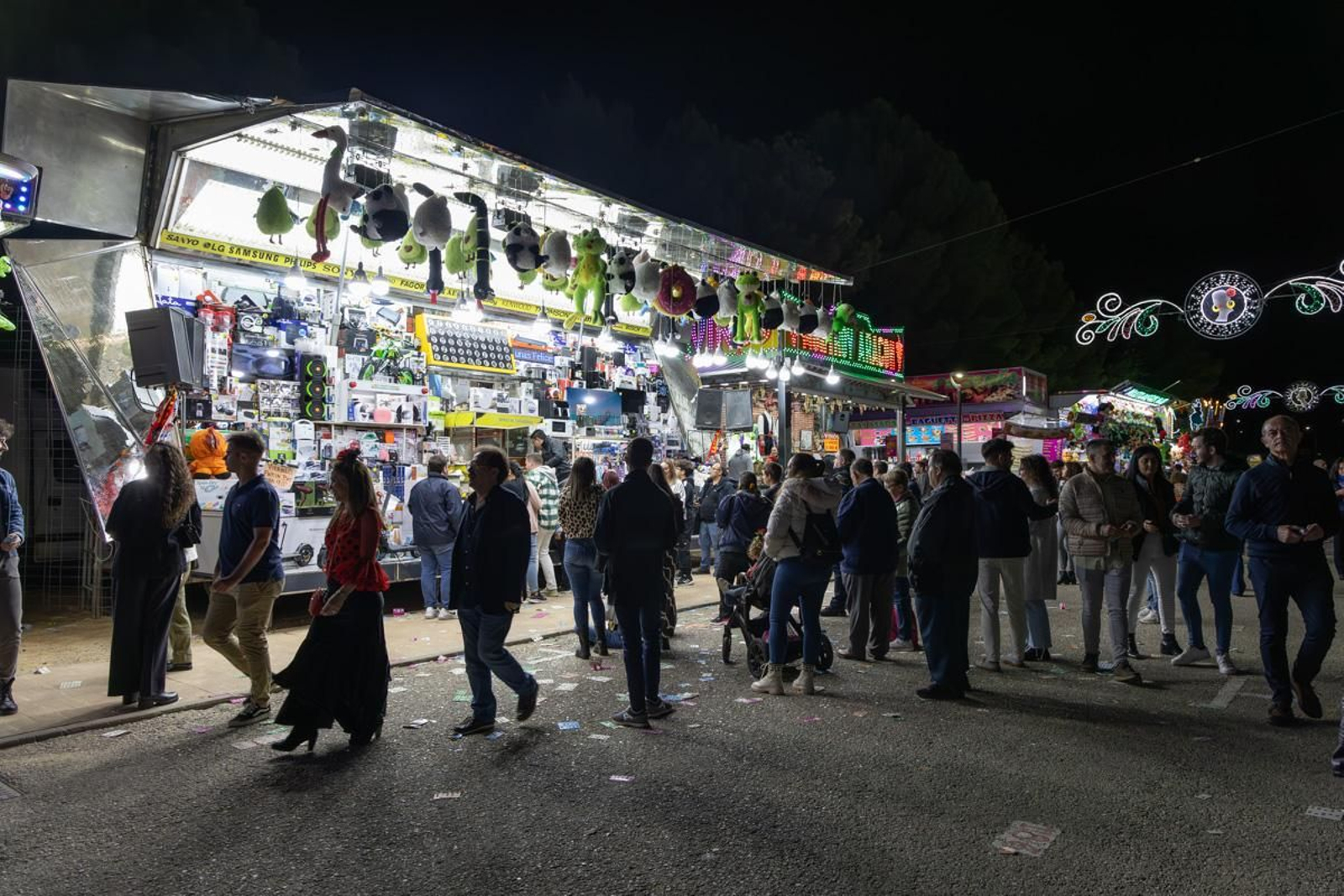 Feria de San Lucas por la noche, en imágenes
