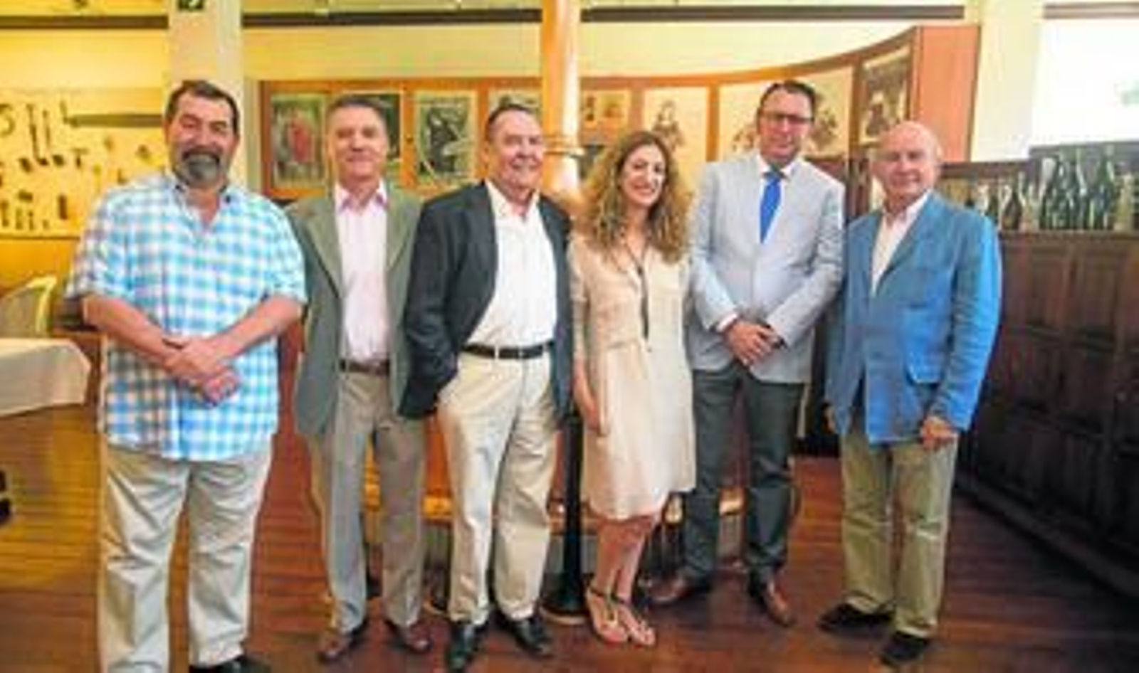 De izquierda a derecha, Miguel Ángel Fernández, José Cenizo, Emilio Jiménez, María Ángeles Carrasco, Enrique Pavón y Julio Cuesta, miembros del jurado 'Compás del Cante'.