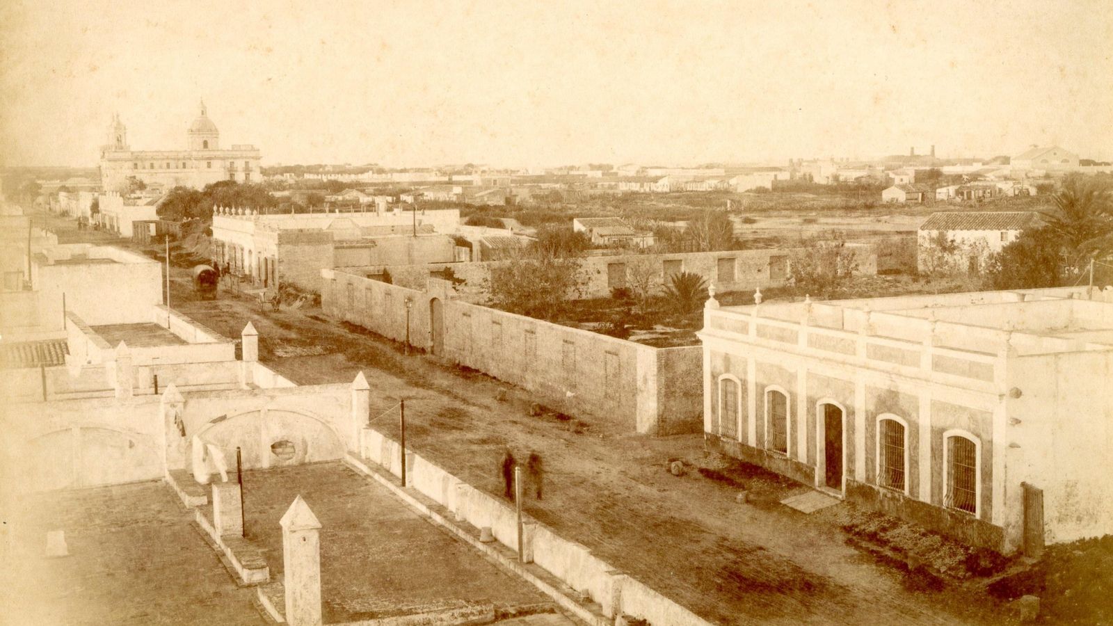 Fotografía de Rocafull que nos muestra el Arrecife y el barrio de San José.