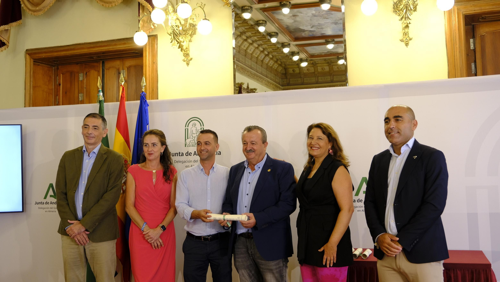 Imágenes de la entrega de ayudas de la Junta de Andalucía a diversos pueblos de Almería