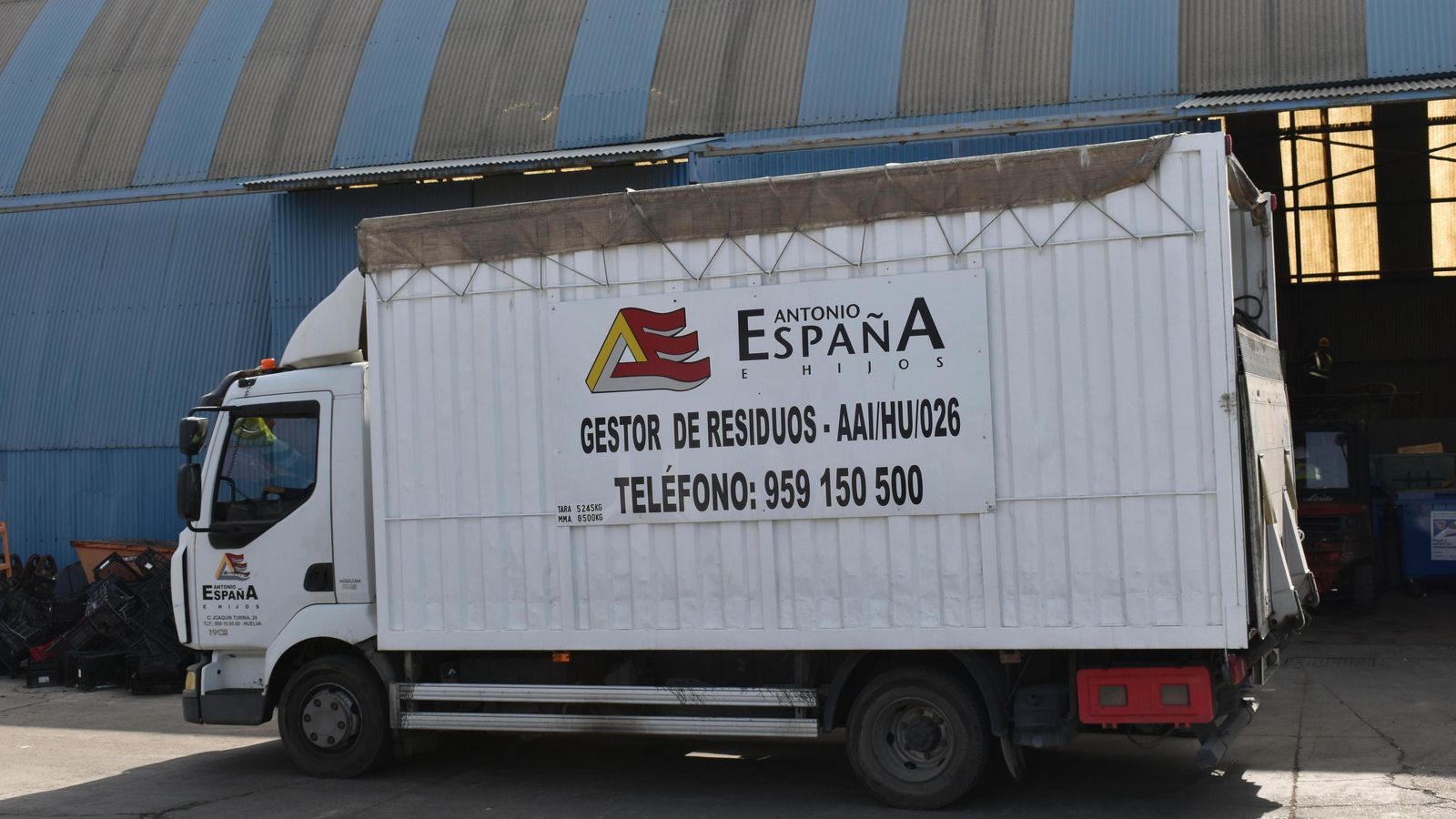 Vehículo de Antonio España e Hijos.