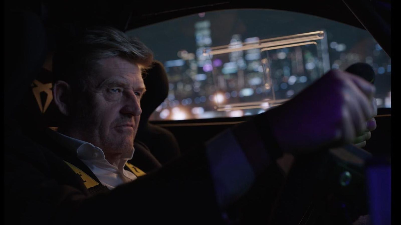 Wayne Griffits disfrutando de la experiencia Cupra2 Experience con la que la marca pretende revolucionar los deportes de motor.