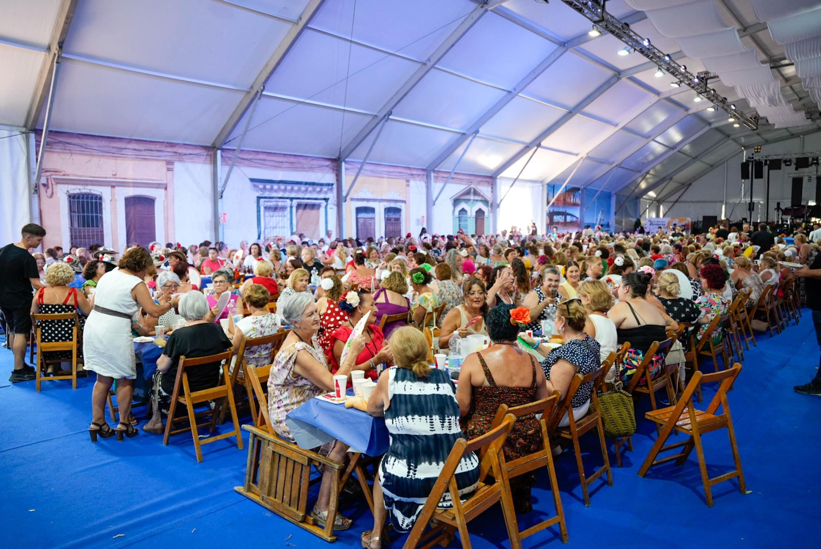 Las fotos de la comida de homenaje a la mujer en la Feria de Almería