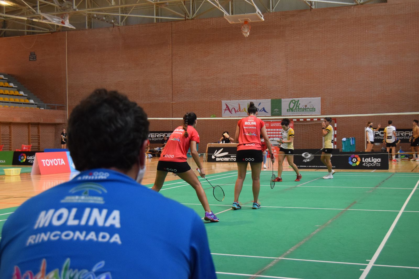 Laura y Marta Molina en el encuentro la pasada temporada ante San Fernando Valencia.