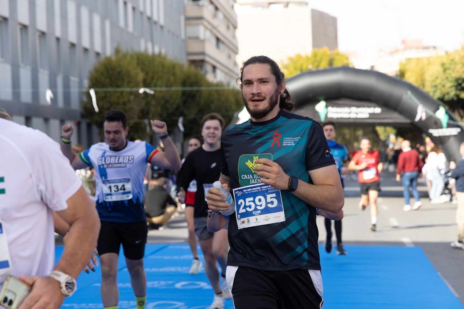 En imágenes: multitudinaria e histórica XXIX Media Maratón 'Ciudad de Jaén' y 10k en memoria de Paco Manzaneda