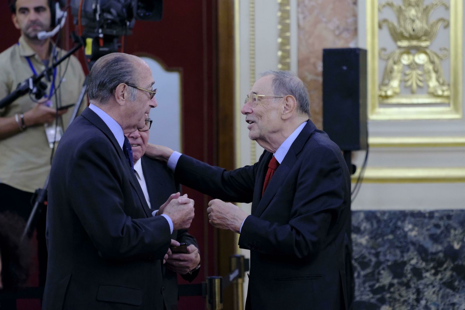 Las imágenes del homenaje a Pérez Llorca en el Congreso