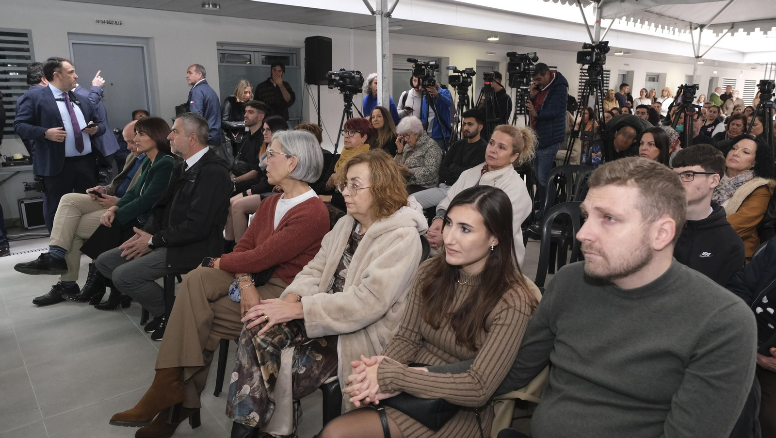 Las imágenes de la entrega de viviendas de VPO en Costacabana