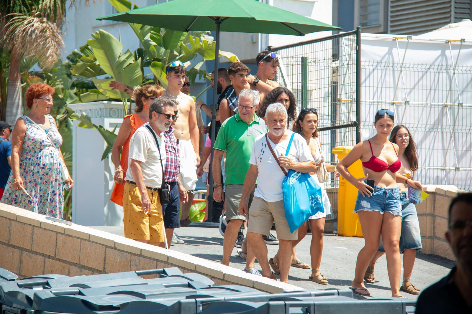 Así se han inaugurado las celebraciones más esperadas del verano en la Costa Tropical de Granada: las mejores fotos