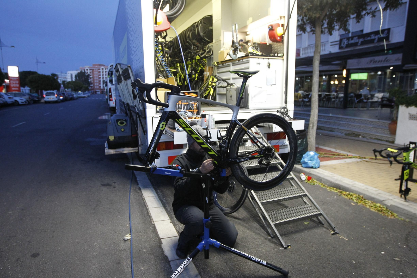 Fotogalería de la previa de la Clásica de Almería