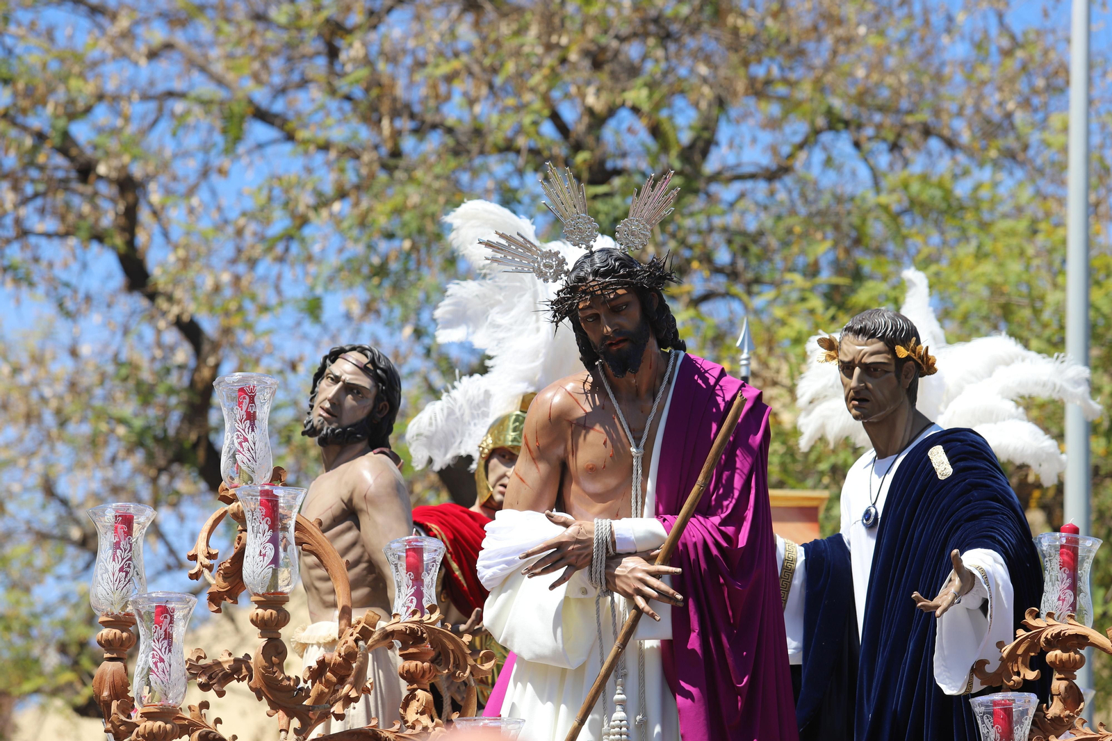 Imágenes de la procesión de La Salud en Huelva