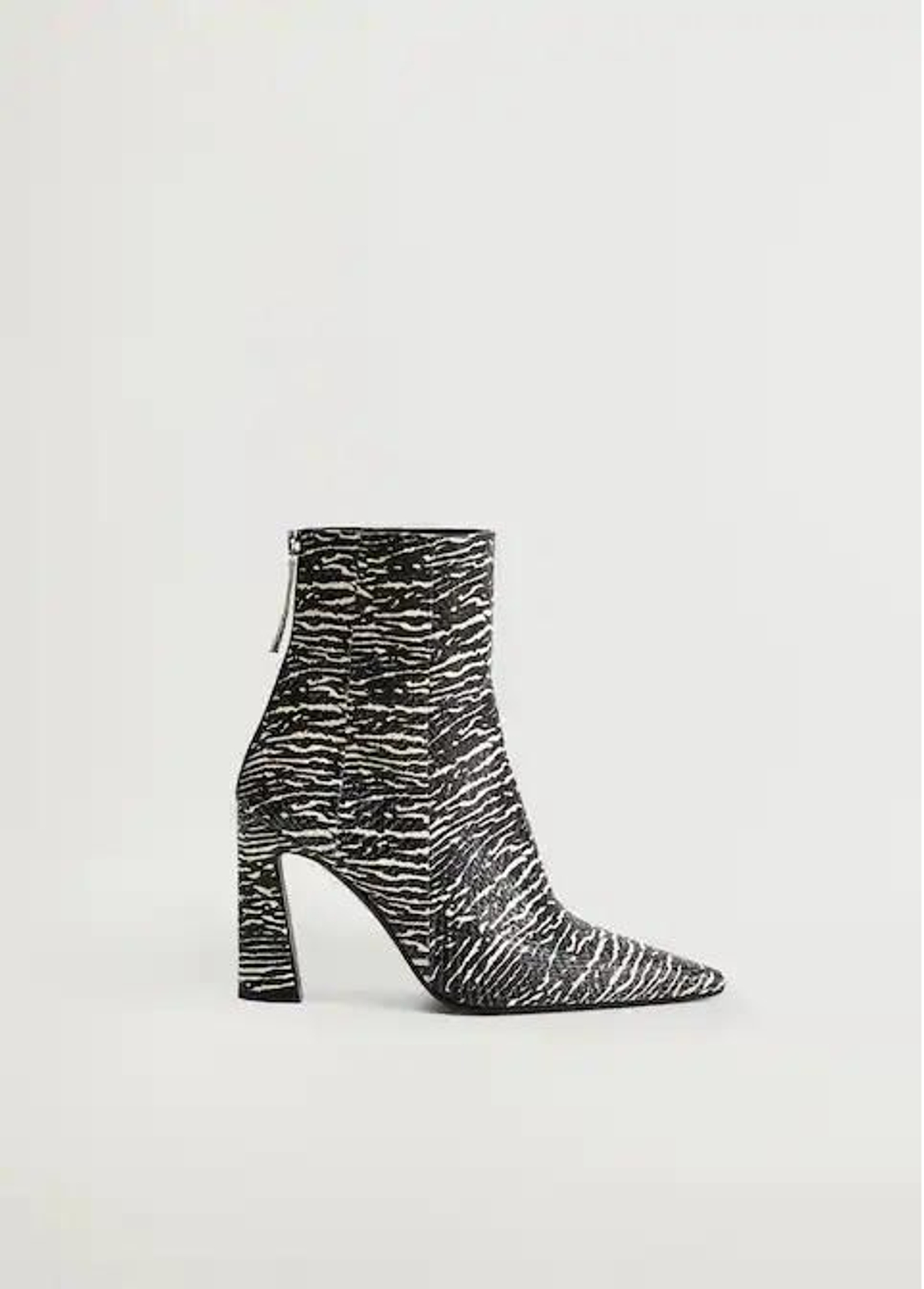 Las botas que vas a querer llevar todos los días y con todos tus 'looks'