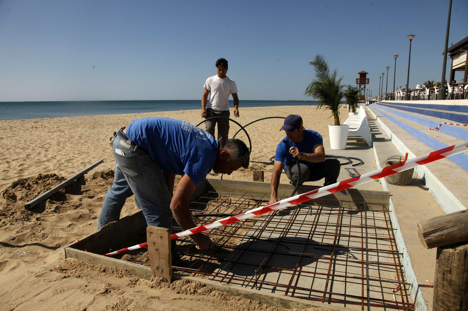 Las playas de la Costa de Huelva se preparan para la Semana Santa