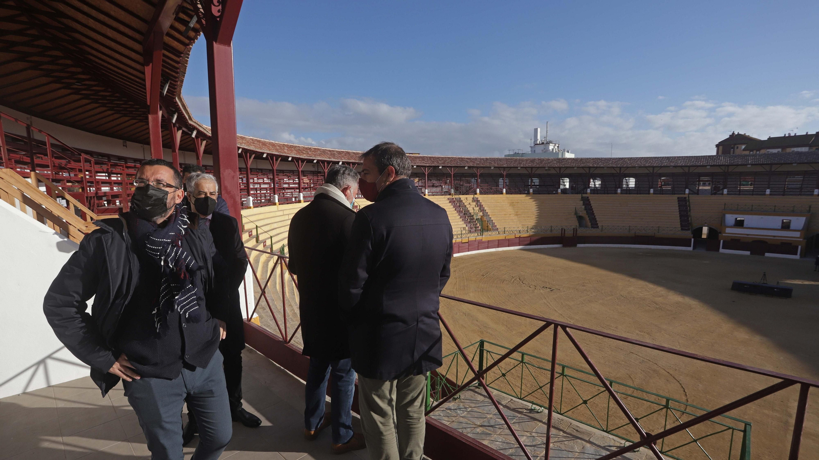 Fotos de la plaza de toros de La Línea