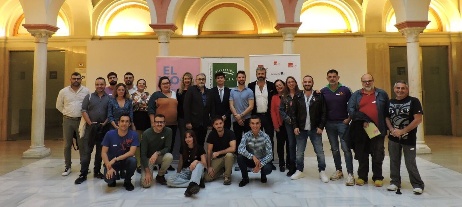 Organizadores y ponentes del III Encuentro de Dramaturgias LGTBIQ+