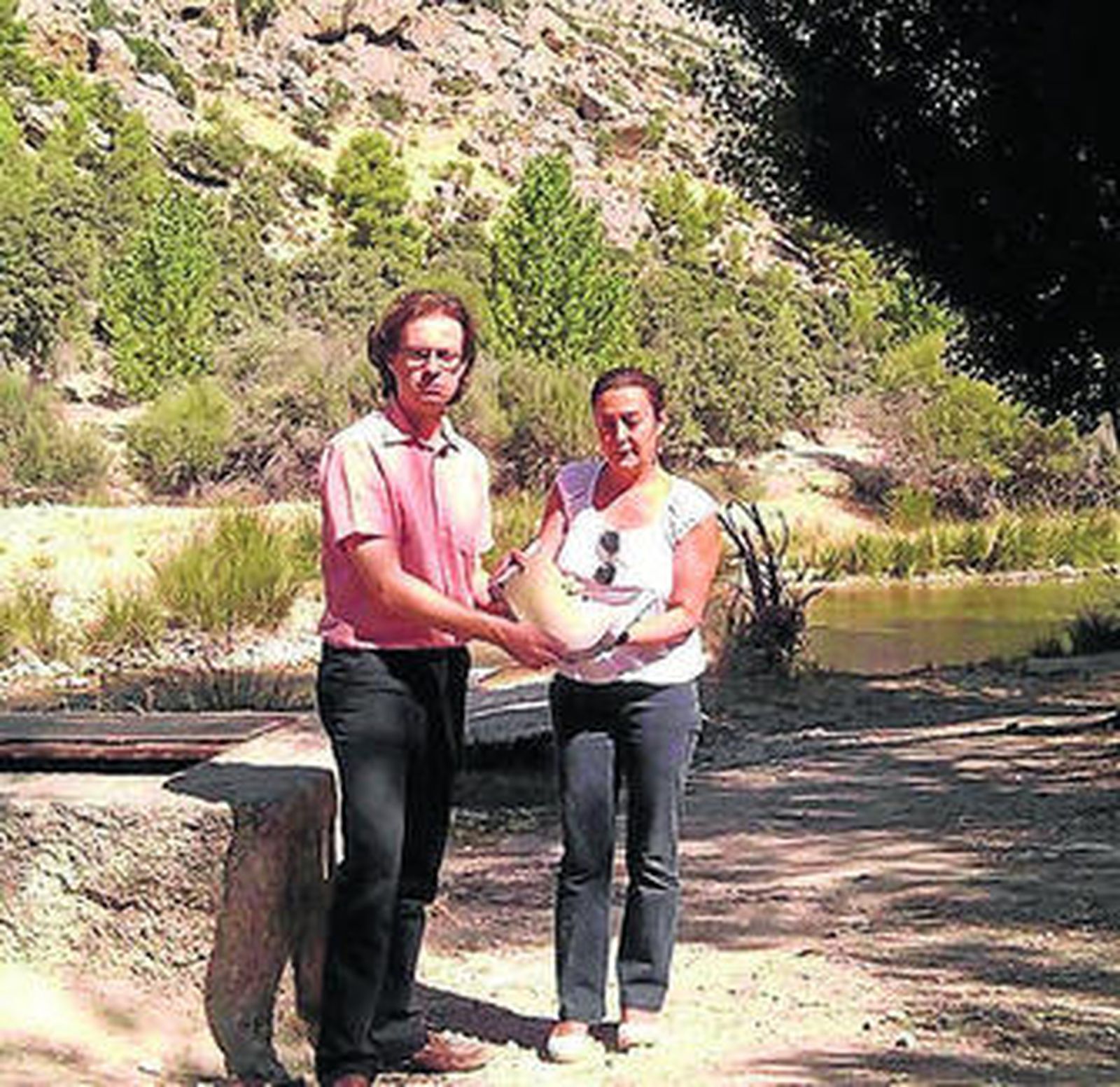 IU llevará al Parlamento la necesidad de construir una nueva conducción.