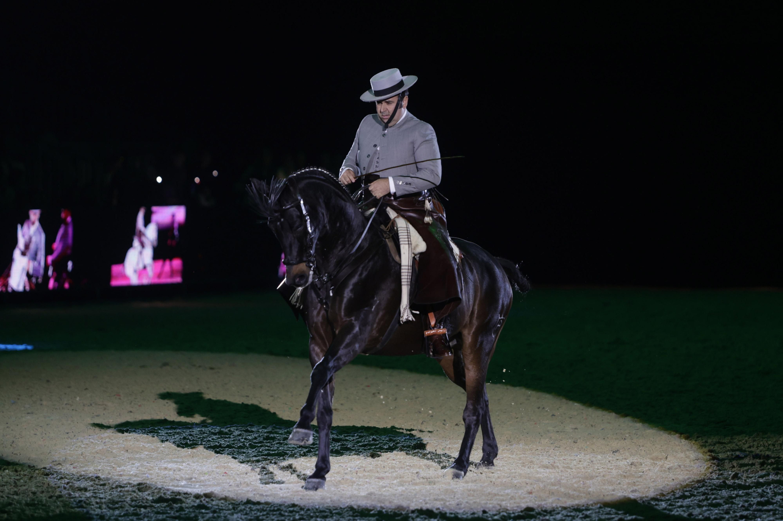 Las imágenes del espectáculo de  SICAB 2022