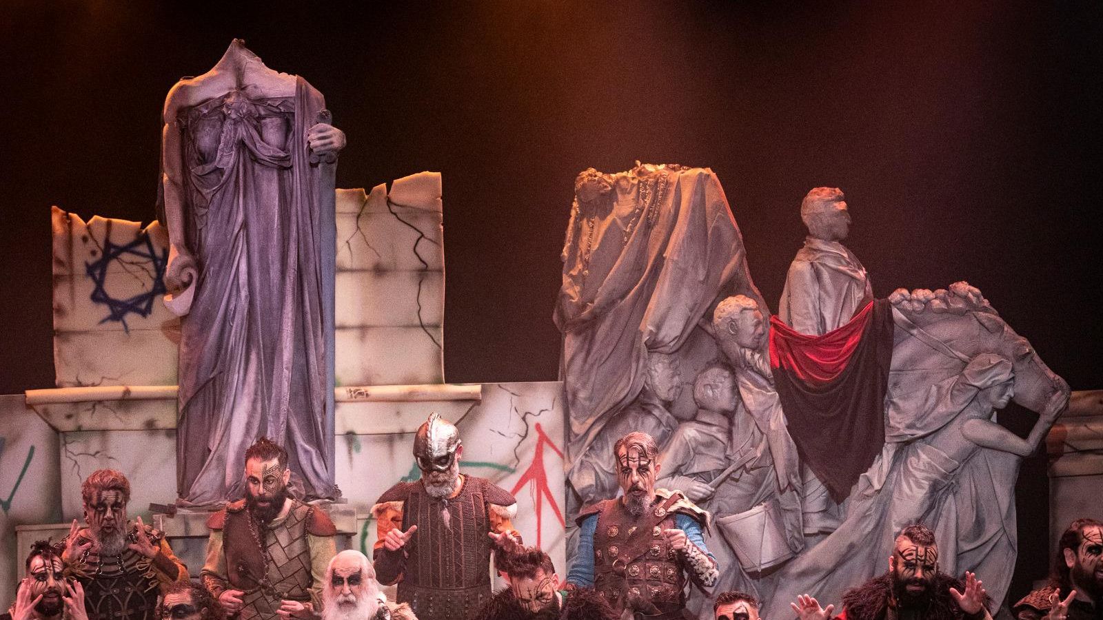 Búscate entre las mejores imágenes de la tercera sesión de cuartos de final del COAC 2025