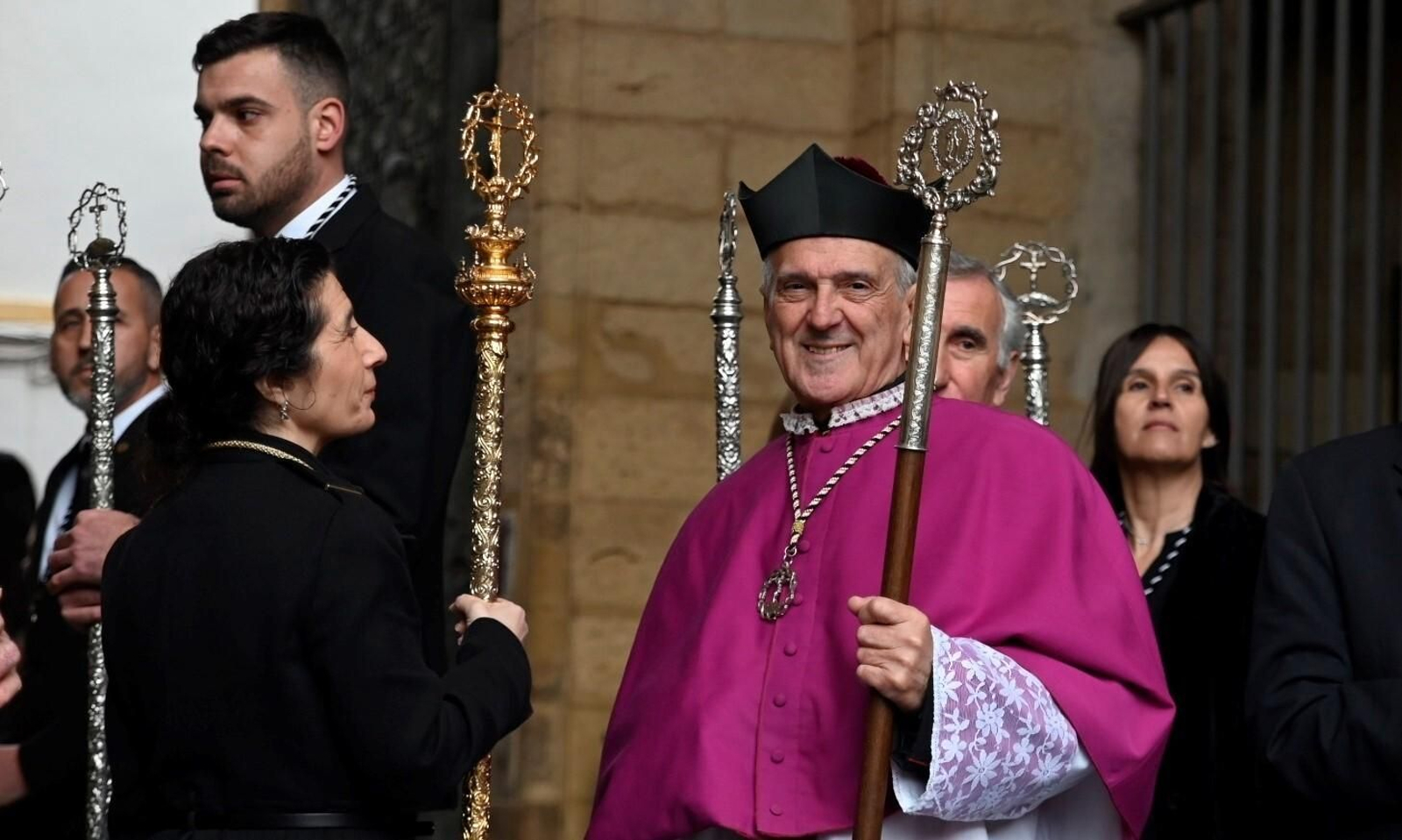 El traslado de la Hermandad del Amor de Córdoba, en imágenes