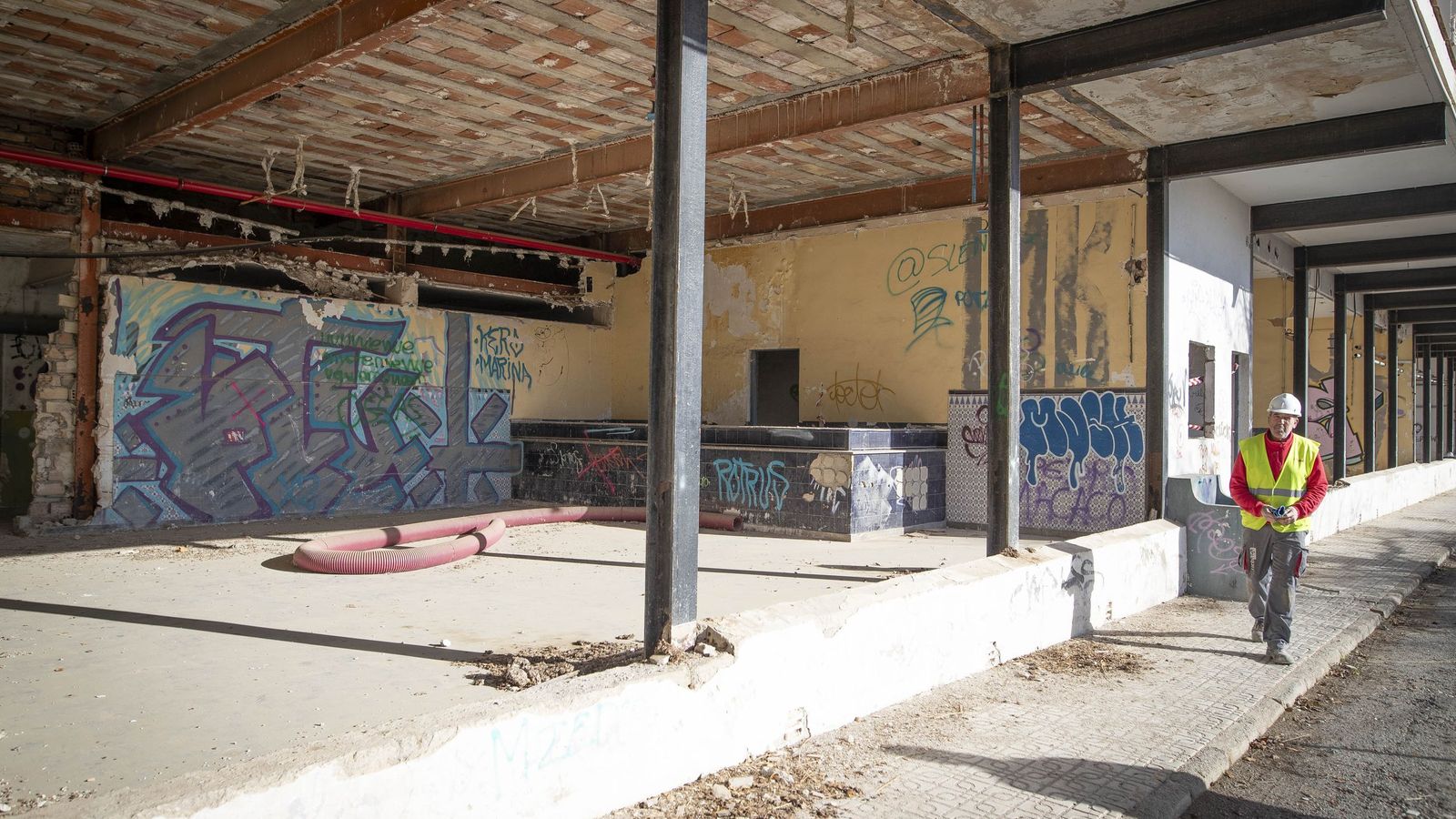 El nuevo centro se ubicará en el ala este del que fuera el Instituto Luis Bueno Crespo de Ogíjares