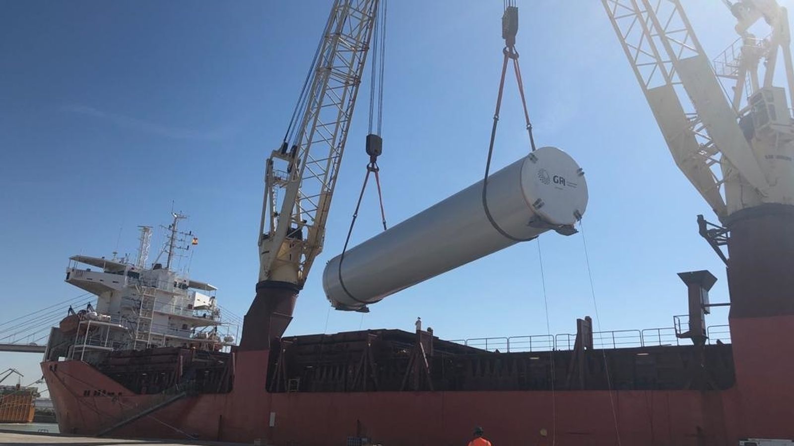 Secciones de torres eólicas de GRI Sevilla.