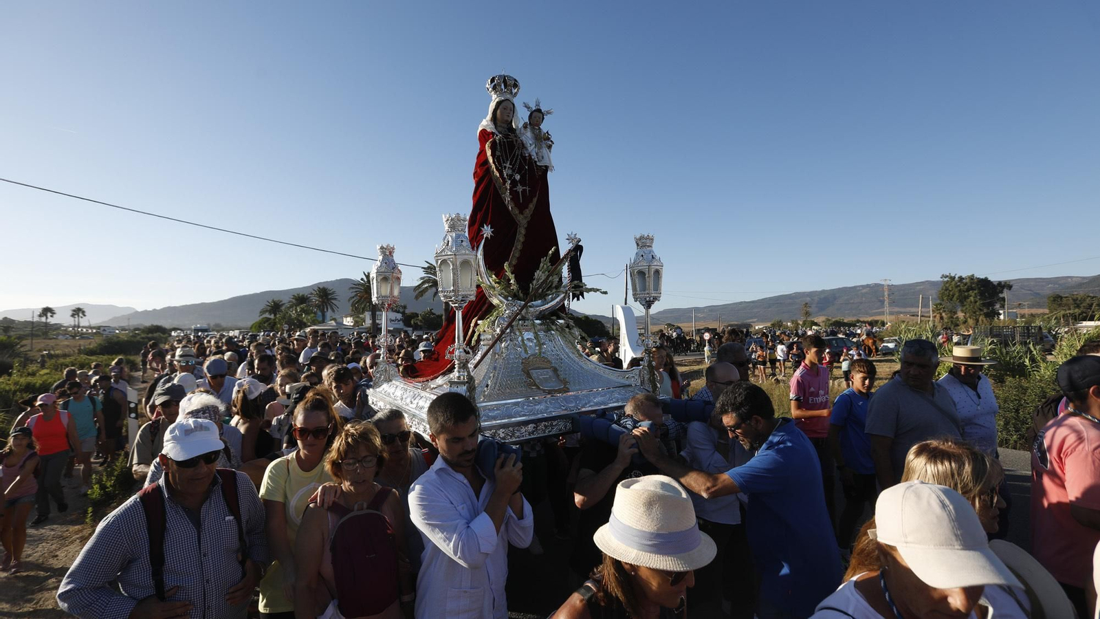Las fotos de la llegada de la Virgen de la Luz a Tarifa