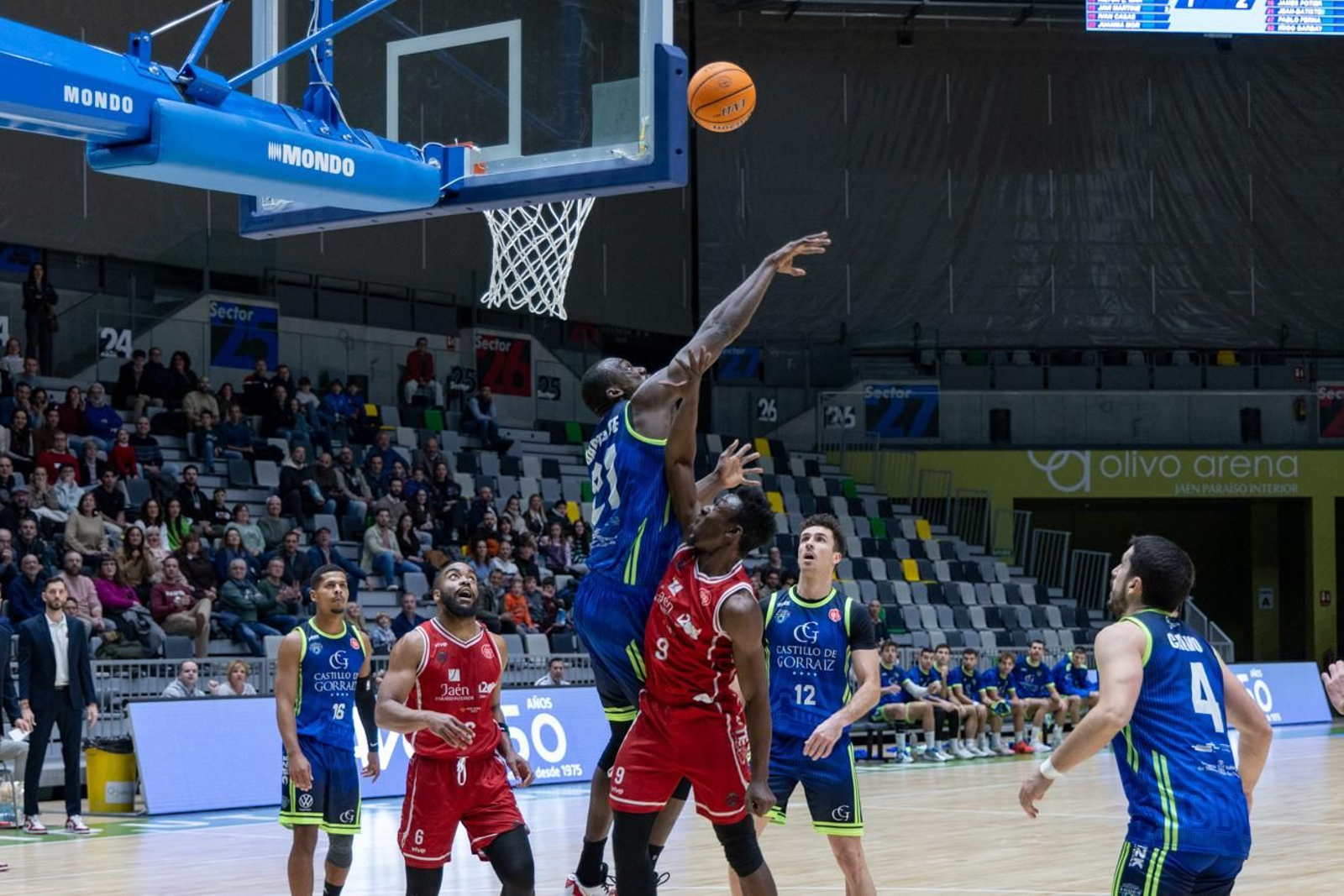 Las mejores imágenes del Jaén CB 93 - 90 CB Valle de Egüés