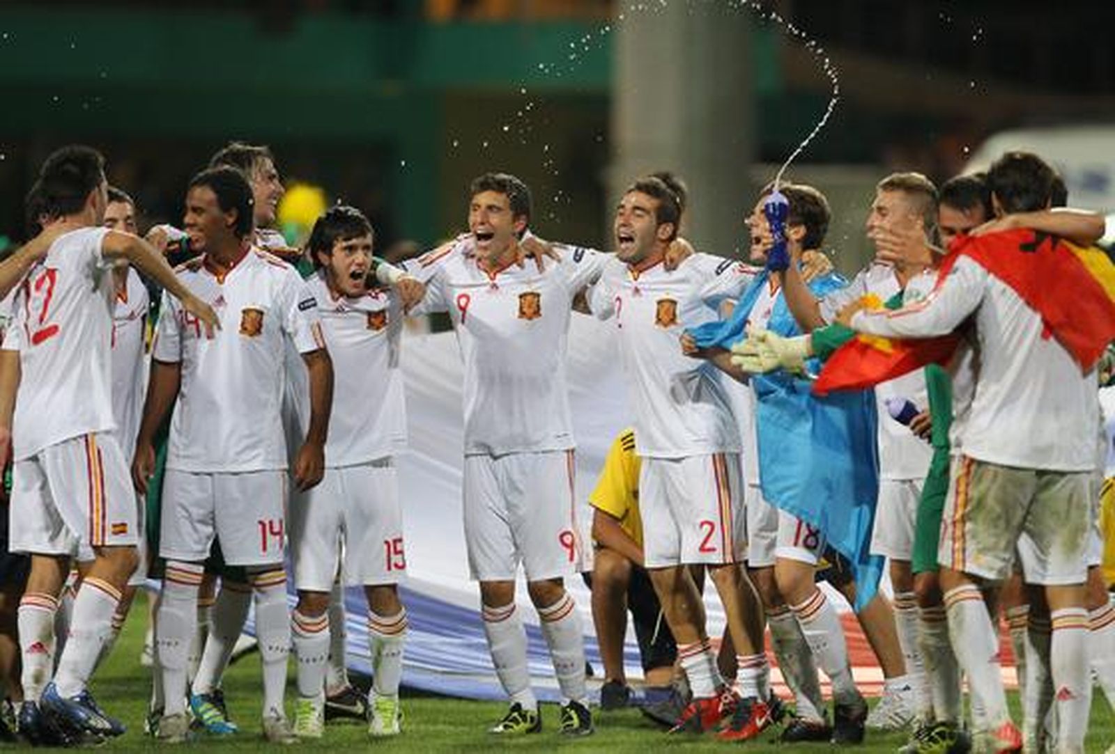 La selección española se proclama campeona de Europa sub'19.

Foto: EFE