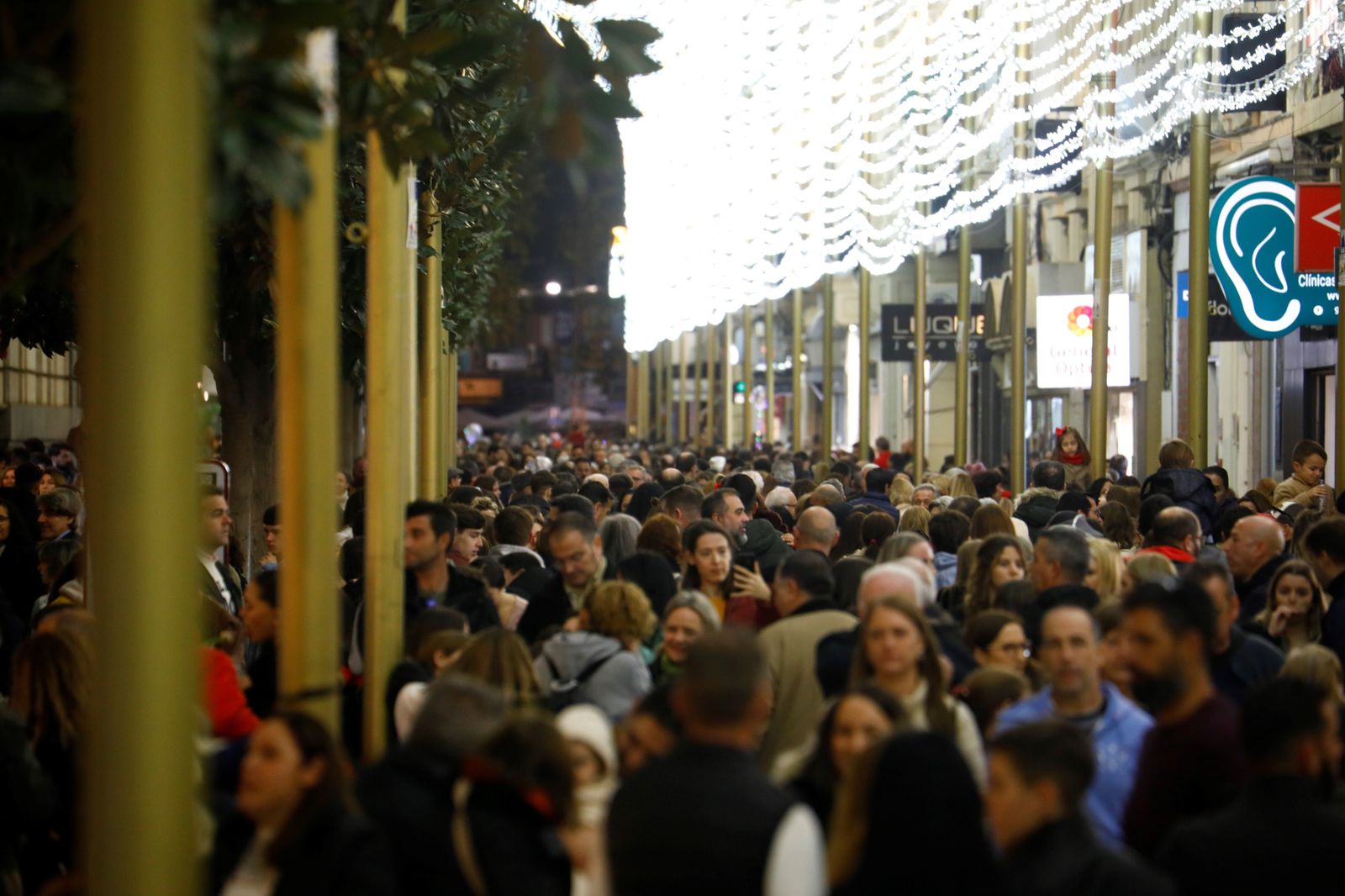 Las calles de Córdoba, repletas en el puente de diciembre, en imágenes
