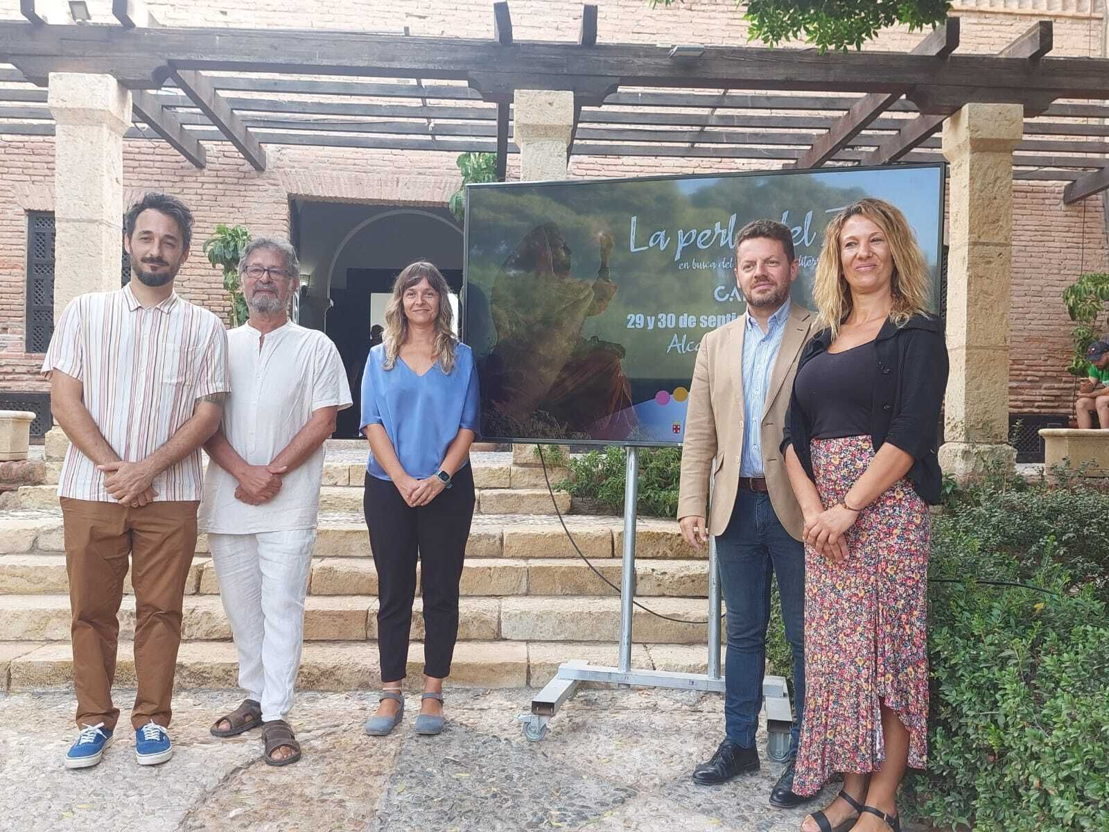 Acto de presentación de ‘La perla del Zoco’ en la Alcazaba.
