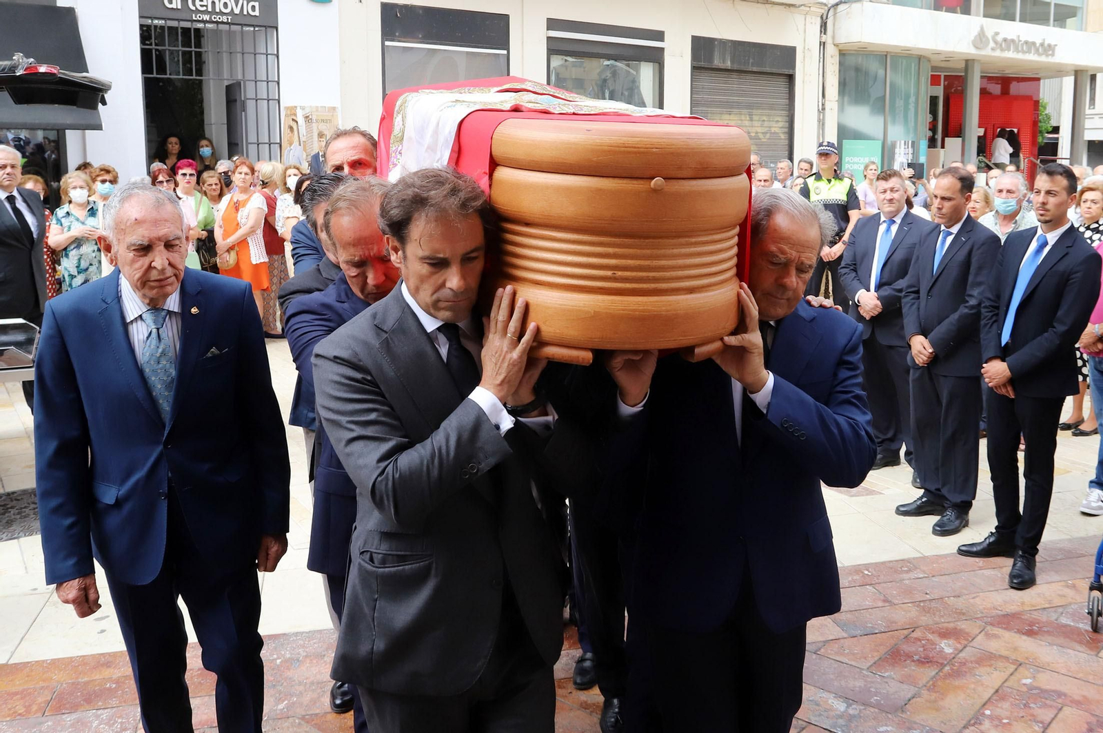 Misa funeral a Miguel Báez 'Litri', en imágenes