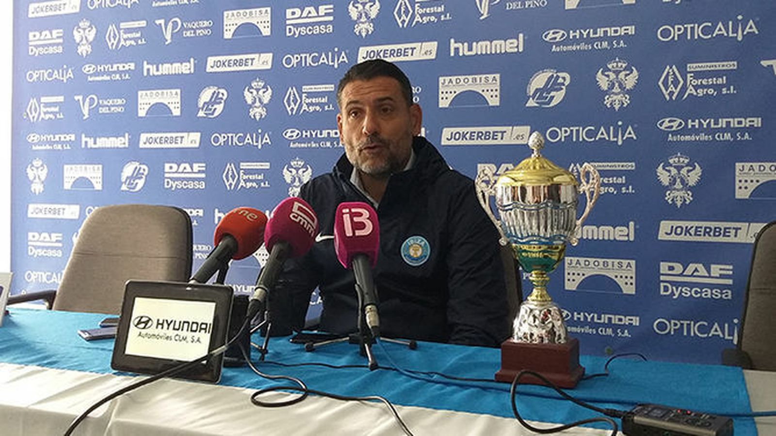 Andrés Palop, durante una rueda de prensa