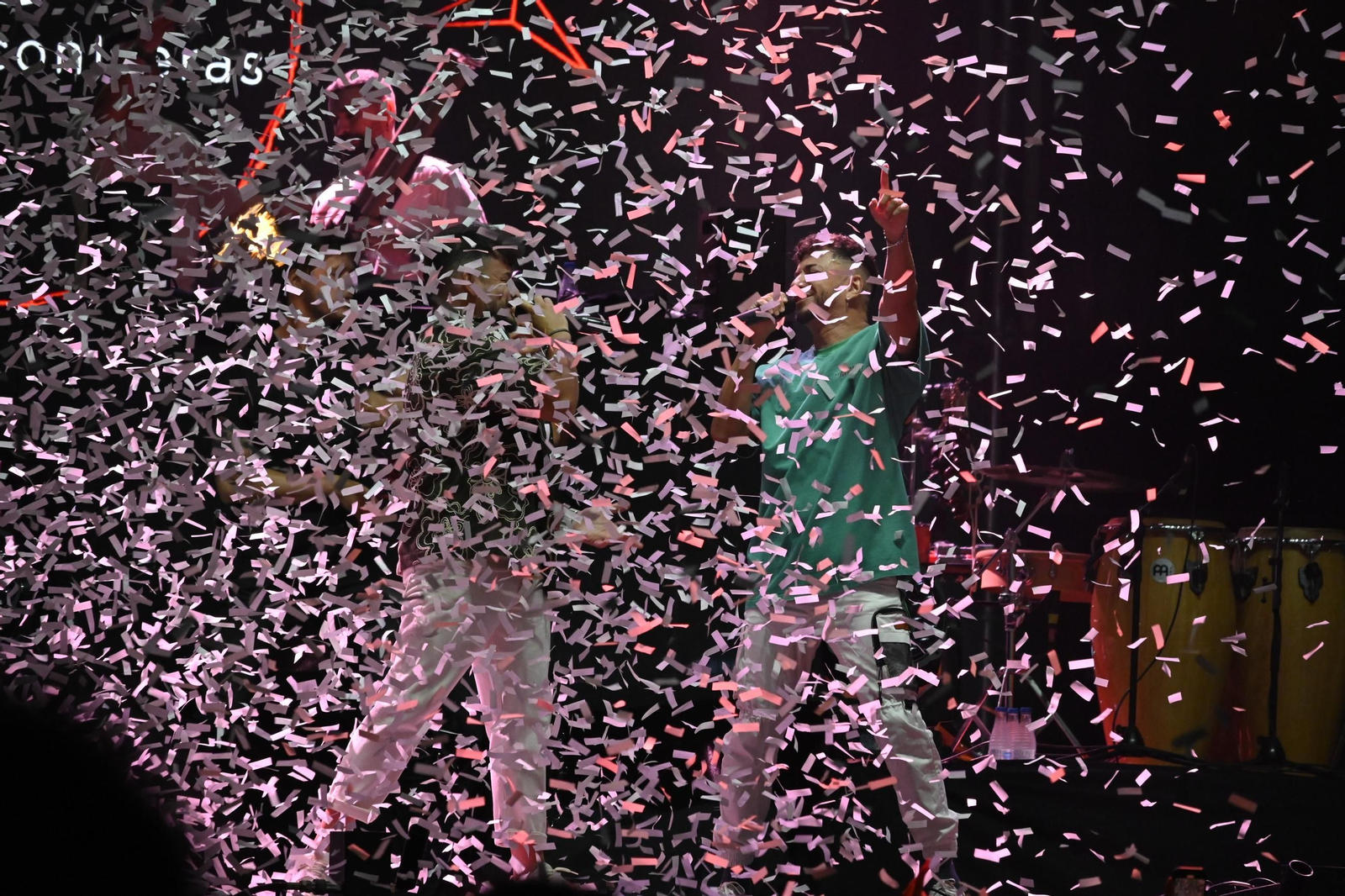 Imágenes del concierto de Sergio Contreras y Raule en las Colombinas