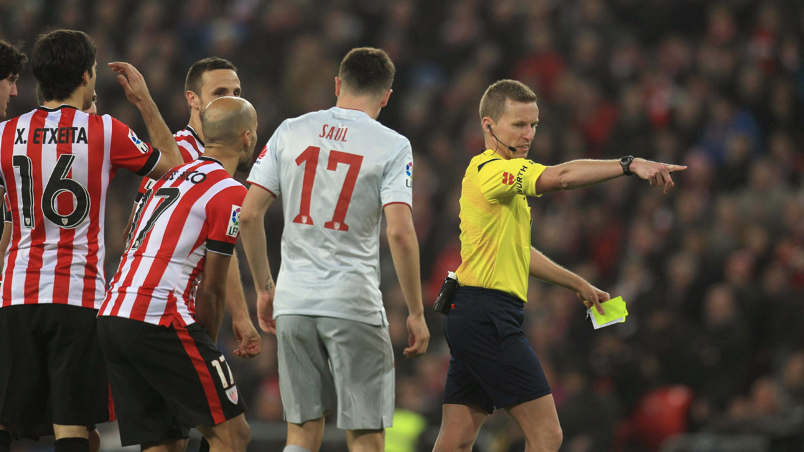 Hernández Hernández, en un Athletic-Atlético de Madrid.