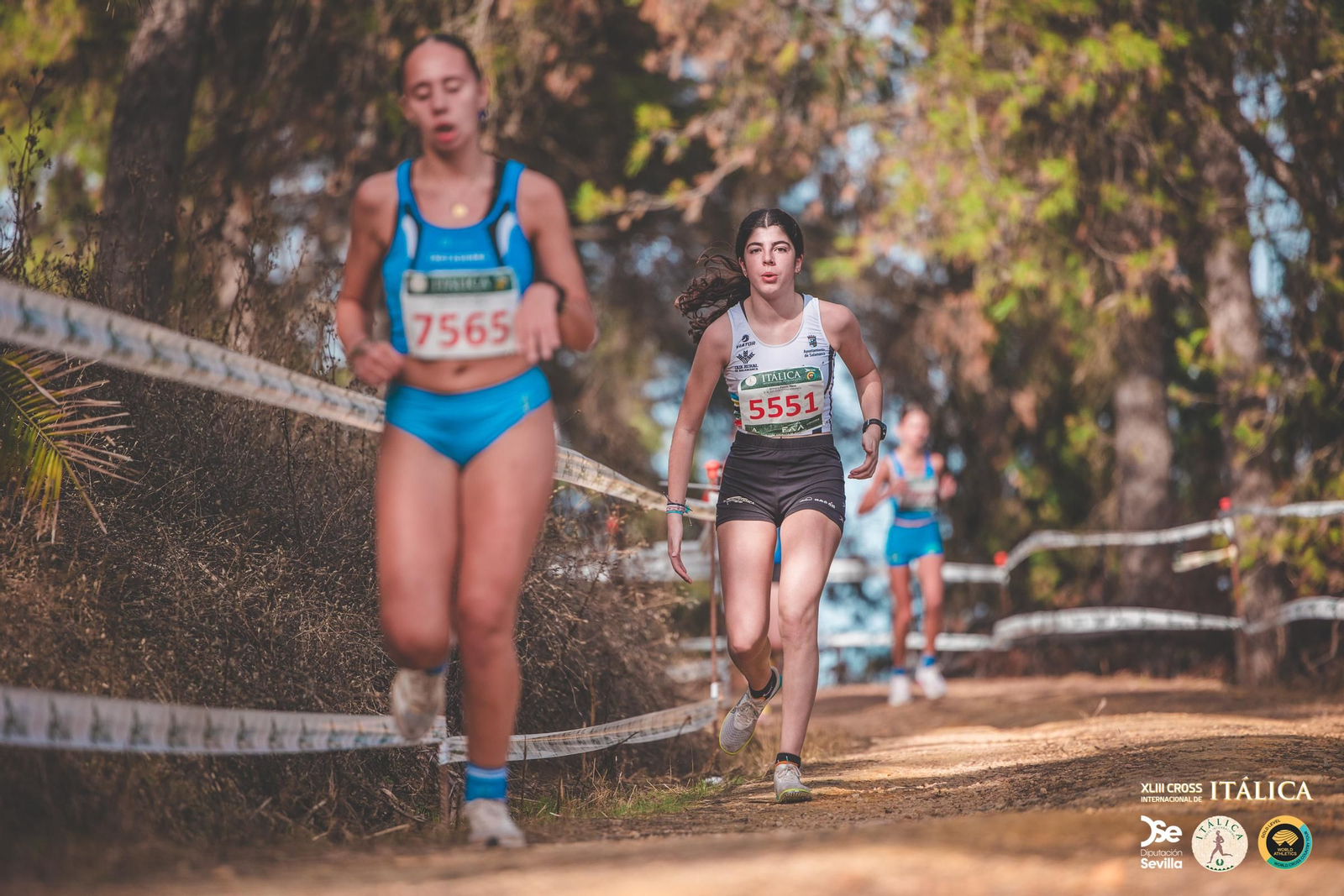 Búscate en las fotos del Cross de Itálica 2025 | 5