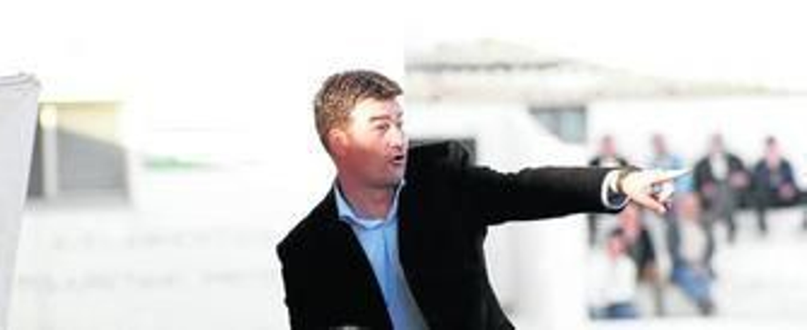 Rafael Escobar da órdenes a sus jugadores durante su etapa en el Puerto Real.