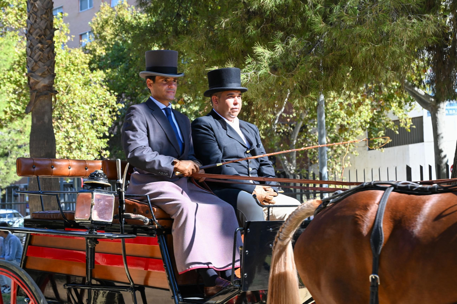 Imágenes del ambiente nocturno del 11 de octubre en la Feria del Caballo 2025