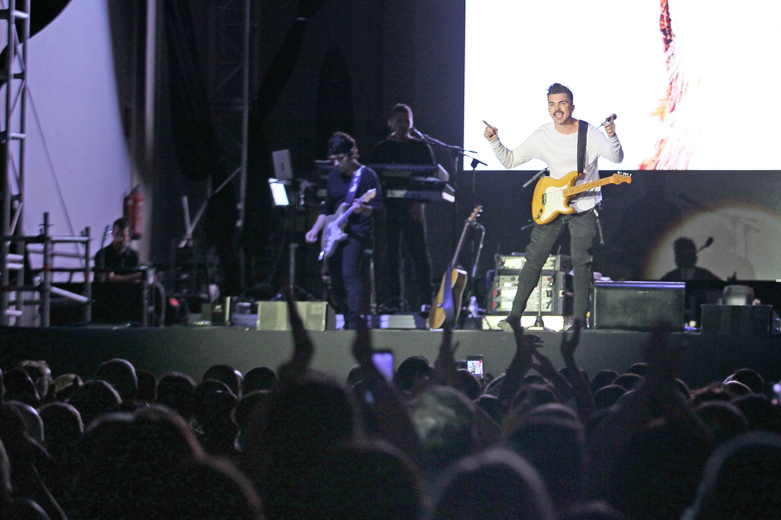 Un momento de la actuación el jueves de Juanes en La Tonelería.