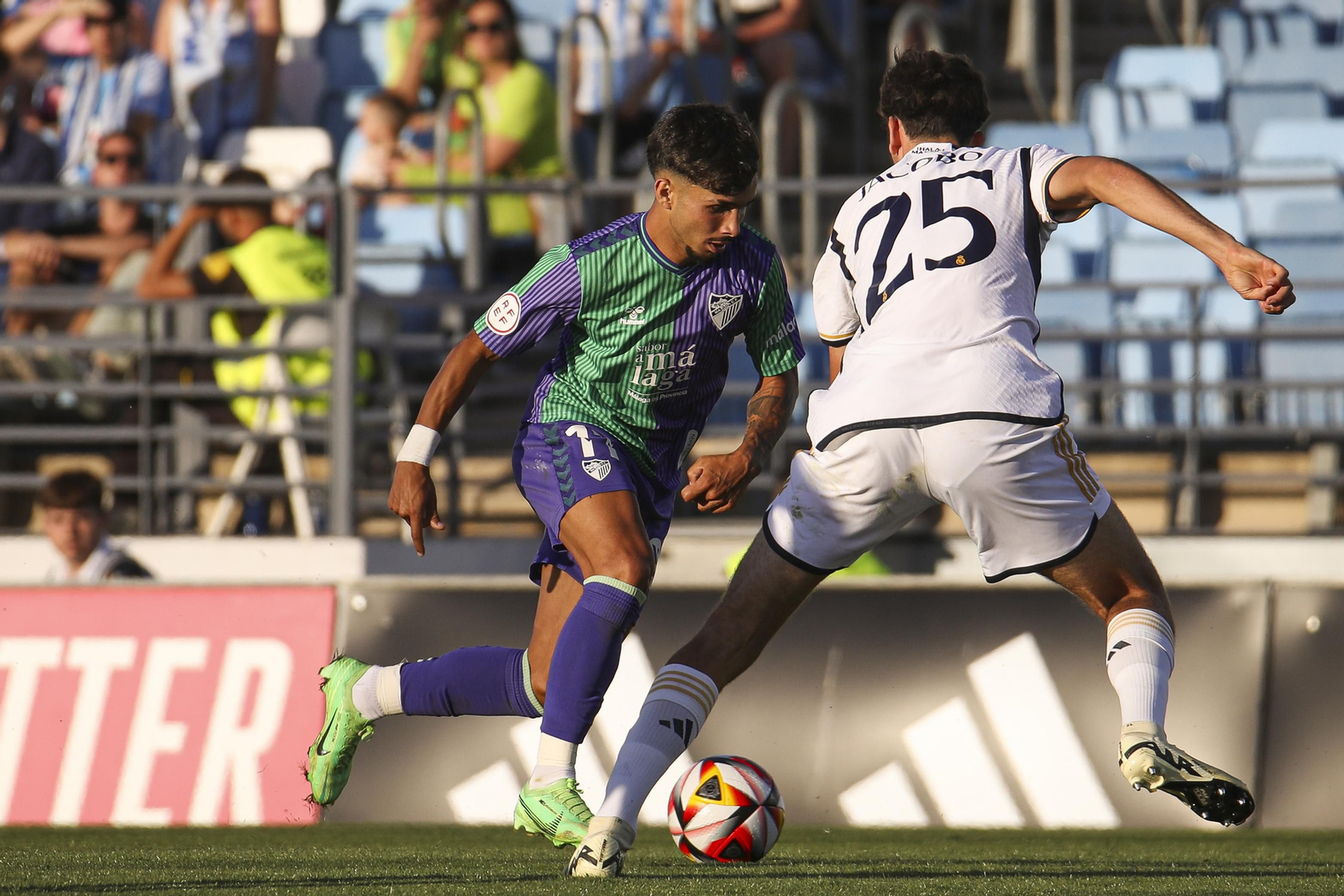 El Málaga CF-Real Madrid Castilla, en fotos