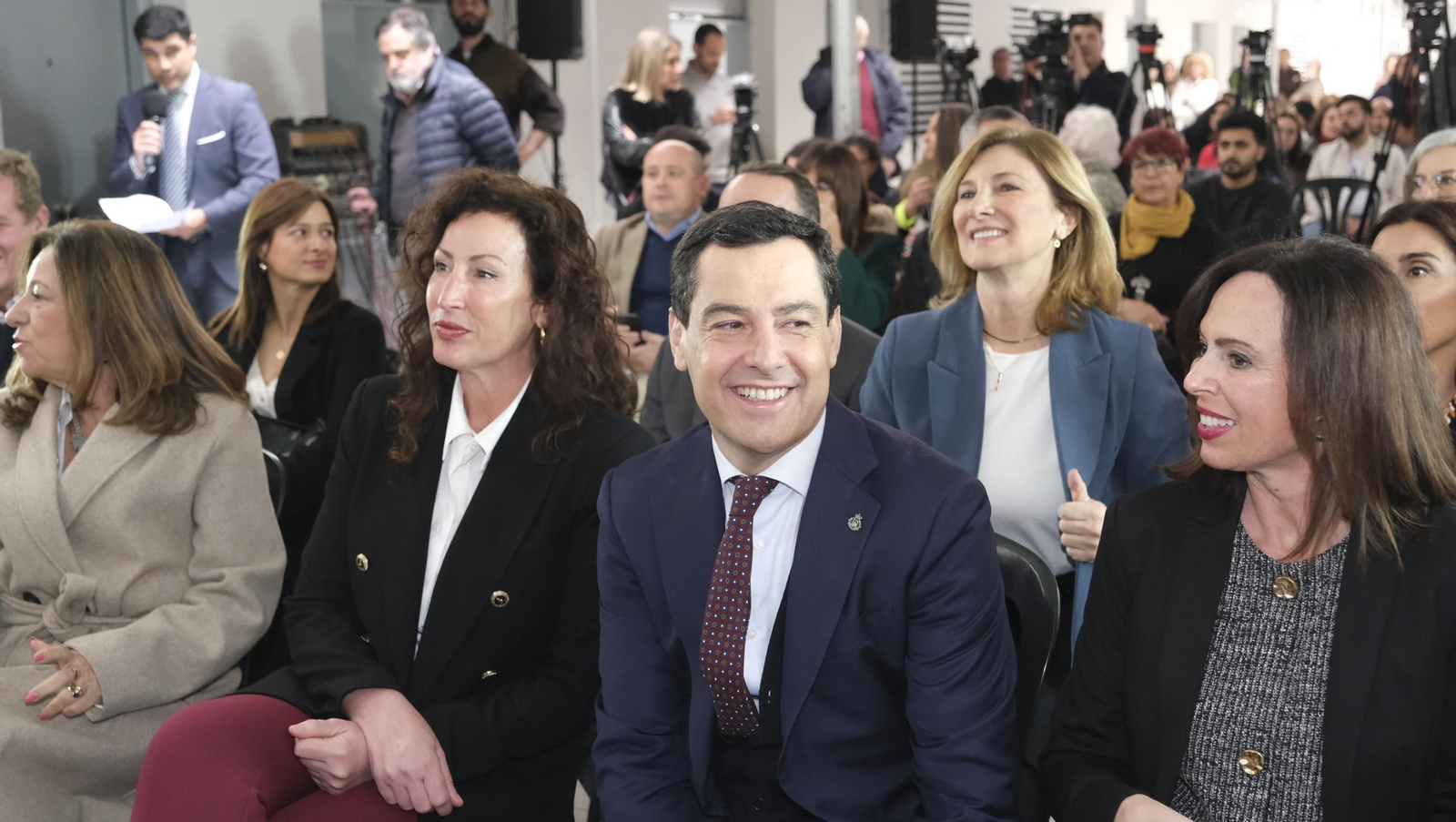 Las imágenes de la entrega de viviendas de VPO en Costacabana