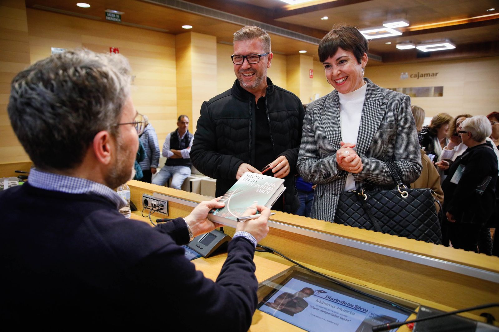¿Has estado en la presentación del libro de Máximo Huerta? Entra en la galería y buscate