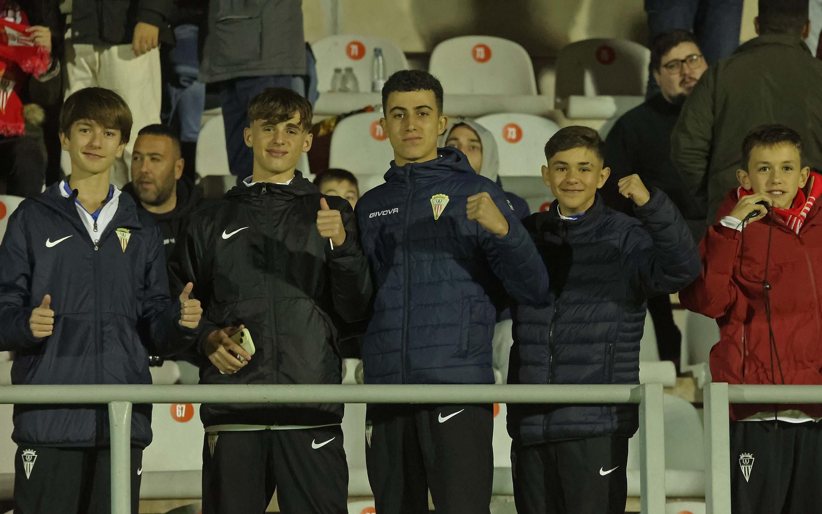 Búscate en el Nuevo Mirador durante el Algeciras - Yeclano