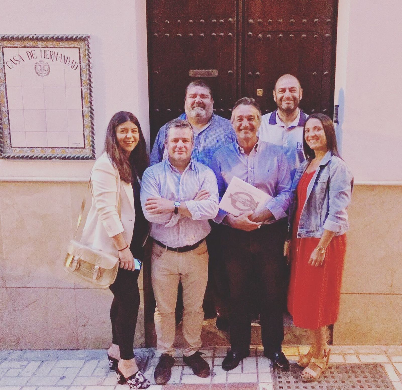 Eloy Losada, con su equipo de gobierno.